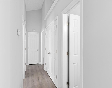 2110 Racquet Club Circle - Photo Thumbnail 13