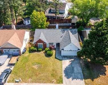 2110 Racquet Club Circle - Photo Thumbnail 37