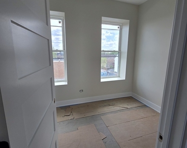 3216 S Morgan Street - Photo Thumbnail 7