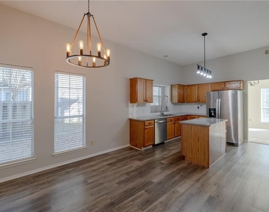 10950 Pinehigh Drive - Photo Thumbnail 5