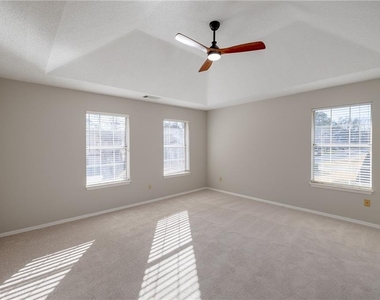 10950 Pinehigh Drive - Photo Thumbnail 8
