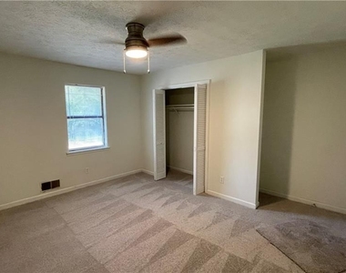 109 Doves Lane - Photo Thumbnail 5