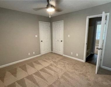 109 Doves Lane - Photo Thumbnail 6