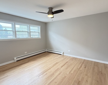 3658 N Laramie Avenue - Photo Thumbnail 7