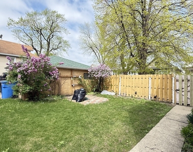 3658 N Laramie Avenue - Photo Thumbnail 11