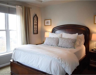3334 Peachtree Road Ne - Photo Thumbnail 3