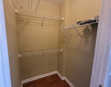 3334 Peachtree Road Ne - Photo Thumbnail 12