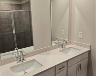 186 Meander Drive - Photo Thumbnail 13