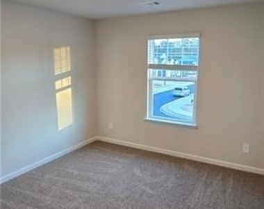 186 Meander Drive - Photo Thumbnail 17