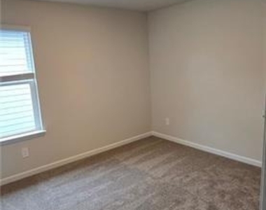 186 Meander Drive - Photo Thumbnail 19