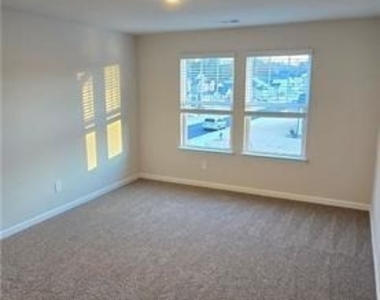186 Meander Drive - Photo Thumbnail 16