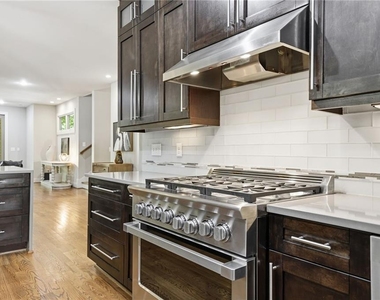 4373 Wieuca Road Ne - Photo Thumbnail 8