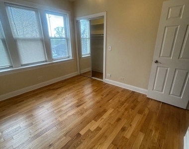 4554 W George Street - Photo Thumbnail 8