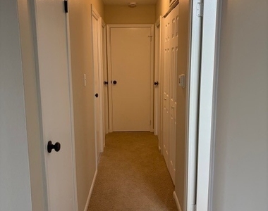 713 Essex Avenue - Photo Thumbnail 4