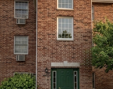 531 Leah Lane - Photo Thumbnail 10