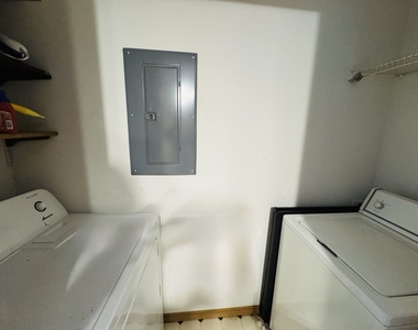 531 Leah Lane - Photo Thumbnail 8