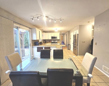 579 Scott Lane - Photo Thumbnail 16