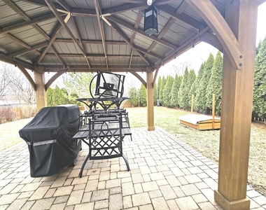 579 Scott Lane - Photo Thumbnail 11