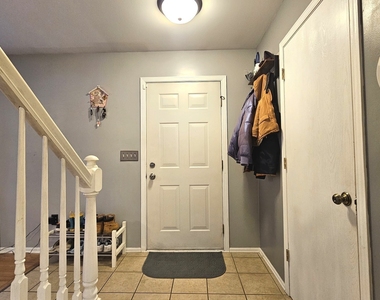 579 Scott Lane - Photo Thumbnail 2
