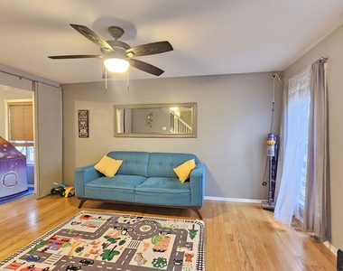 579 Scott Lane - Photo Thumbnail 4