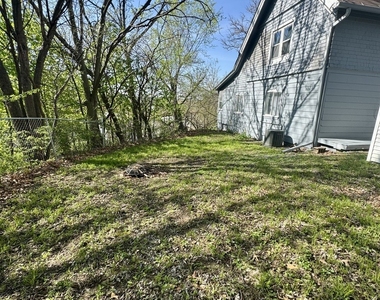 616 E 6th Street - Photo Thumbnail 14