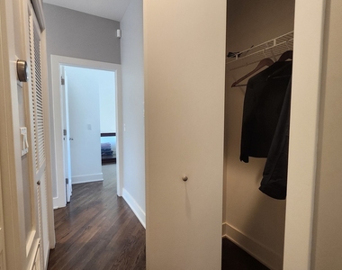 3900 W Cornelia Avenue - Photo Thumbnail 20