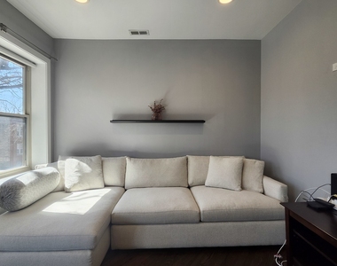 3900 W Cornelia Avenue - Photo Thumbnail 6
