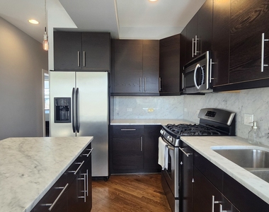 3900 W Cornelia Avenue - Photo Thumbnail 11