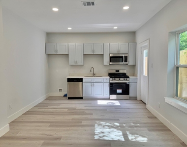 3535 Alderfer Street - Photo Thumbnail 2