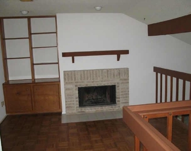 3020 Windchase - Photo Thumbnail 6