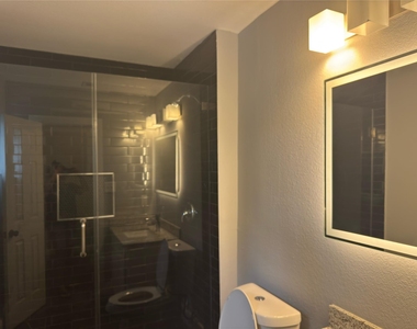 515 Caplin Street - Photo Thumbnail 12