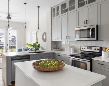 1508 Blodgett Street - Photo Thumbnail 2