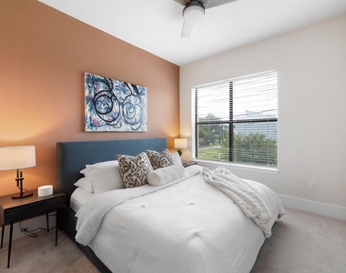 1508 Blodgett Street - Photo Thumbnail 5