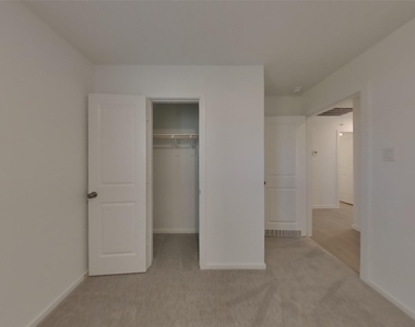 3017 Fantasy Terrace Drive - Photo Thumbnail 9
