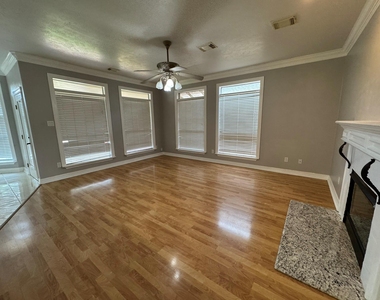 15314 Carsen Bend Drive - Photo Thumbnail 4
