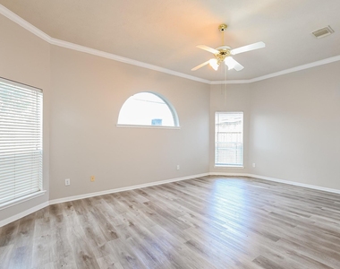 2634 Vermillion Road - Photo Thumbnail 5