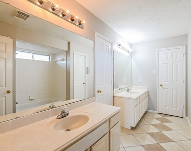 2634 Vermillion Road - Photo Thumbnail 13