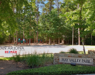 102 Blue Creek - Photo Thumbnail 29