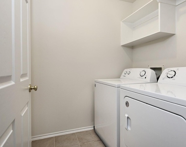 102 Blue Creek - Photo Thumbnail 19