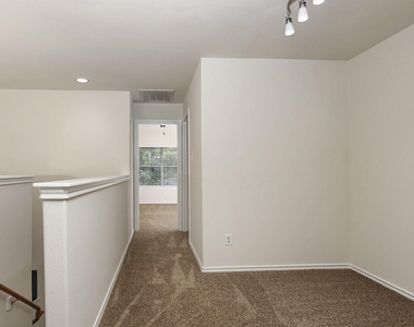 102 Blue Creek - Photo Thumbnail 15