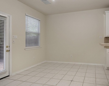 102 Blue Creek - Photo Thumbnail 9