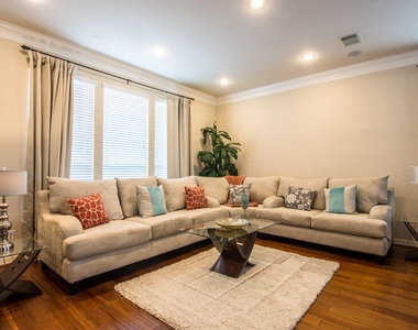 3002 Clearview Circle - Photo Thumbnail 10