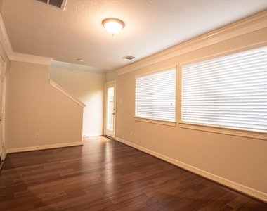 3002 Clearview Circle - Photo Thumbnail 17
