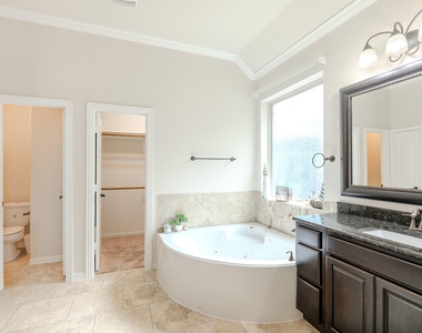14 Arrowfeather Place - Photo Thumbnail 20