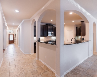 14 Arrowfeather Place - Photo Thumbnail 12