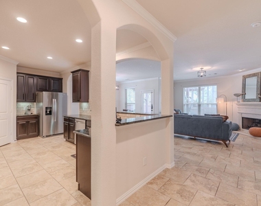 14 Arrowfeather Place - Photo Thumbnail 6