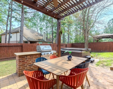 14 Arrowfeather Place - Photo Thumbnail 37