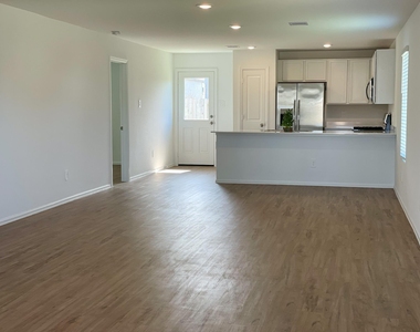24139 Wandering Brook Drive - Photo Thumbnail 4