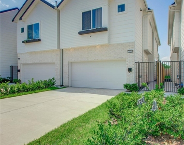 4914 Noble Street - Photo Thumbnail 33