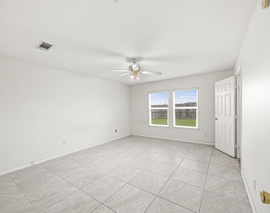7331 Wimberly Oaks Lane - Photo Thumbnail 10